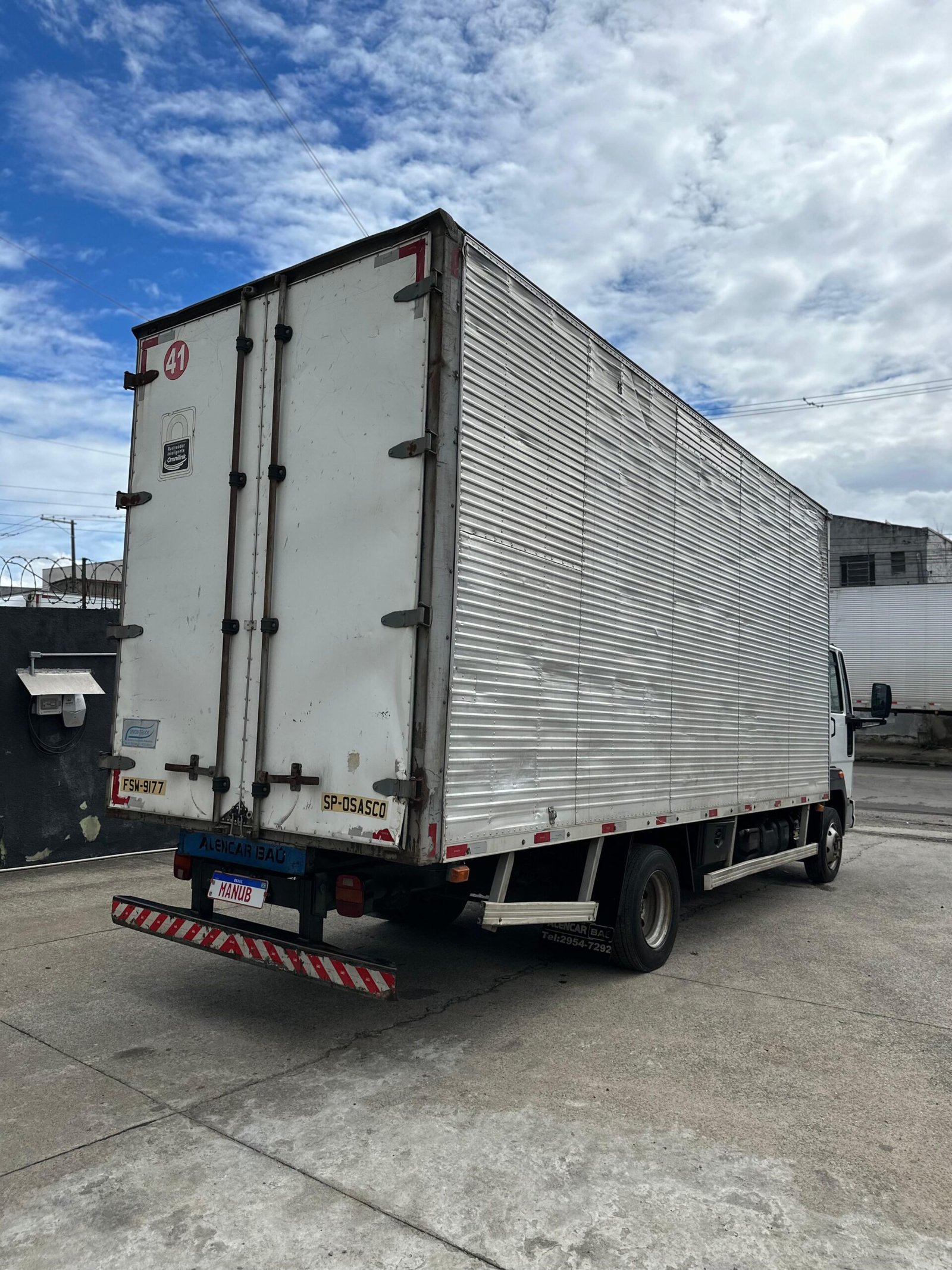 Ford Cargo 816 4×2 2014 Báu De 6,20 X 2,80 Revisado