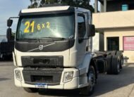 Volvo Vm 270 6×2 2021 Baú De 8.5m / Baixo Km / Manual