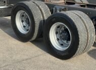 Volvo Vm 270 6×2 2021 Baú De 8.5m / Baixo Km / Manual