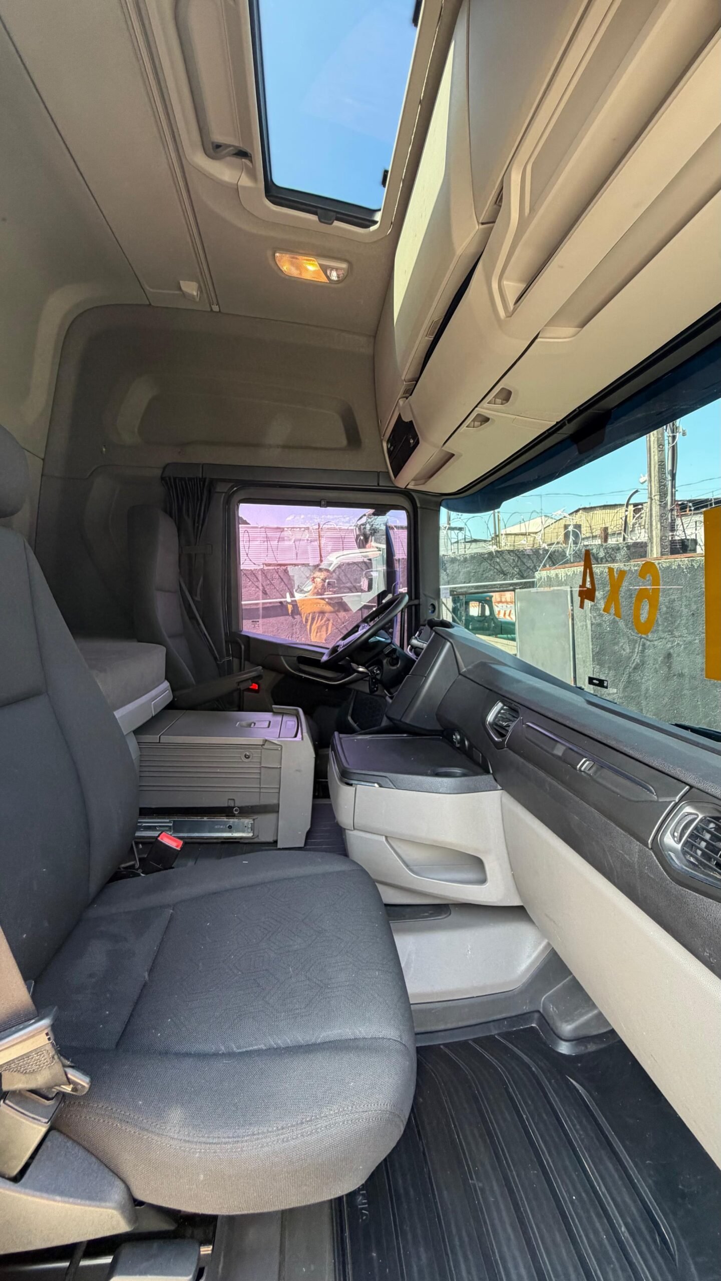 Scania R 540 6×4 2021 Retarder, Geladeira E Parking Cooler