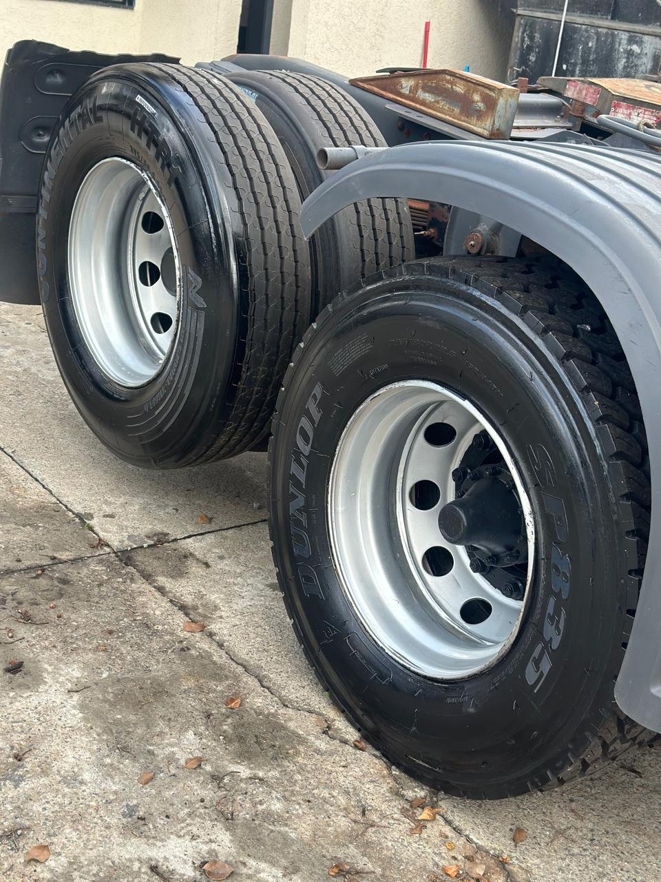 Scania G420 6×2 2011 Brozinamento Feito E Bom De Pneus