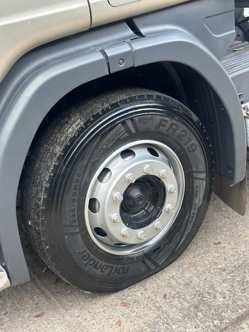 Scania G420 6×2 2011 Brozinamento Feito E Bom De Pneus