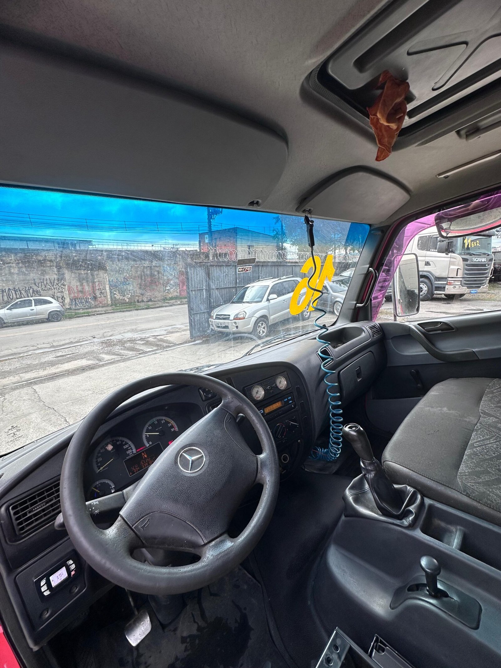 Accelo 1016 6×2 2016 Baú Refrigerado 5.20m Frigoking -10