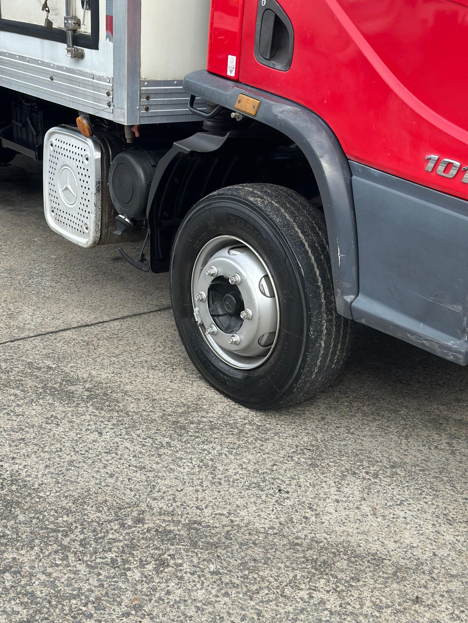 Accelo 1016 6×2 2016 Baú Refrigerado 5.20m Frigoking -10