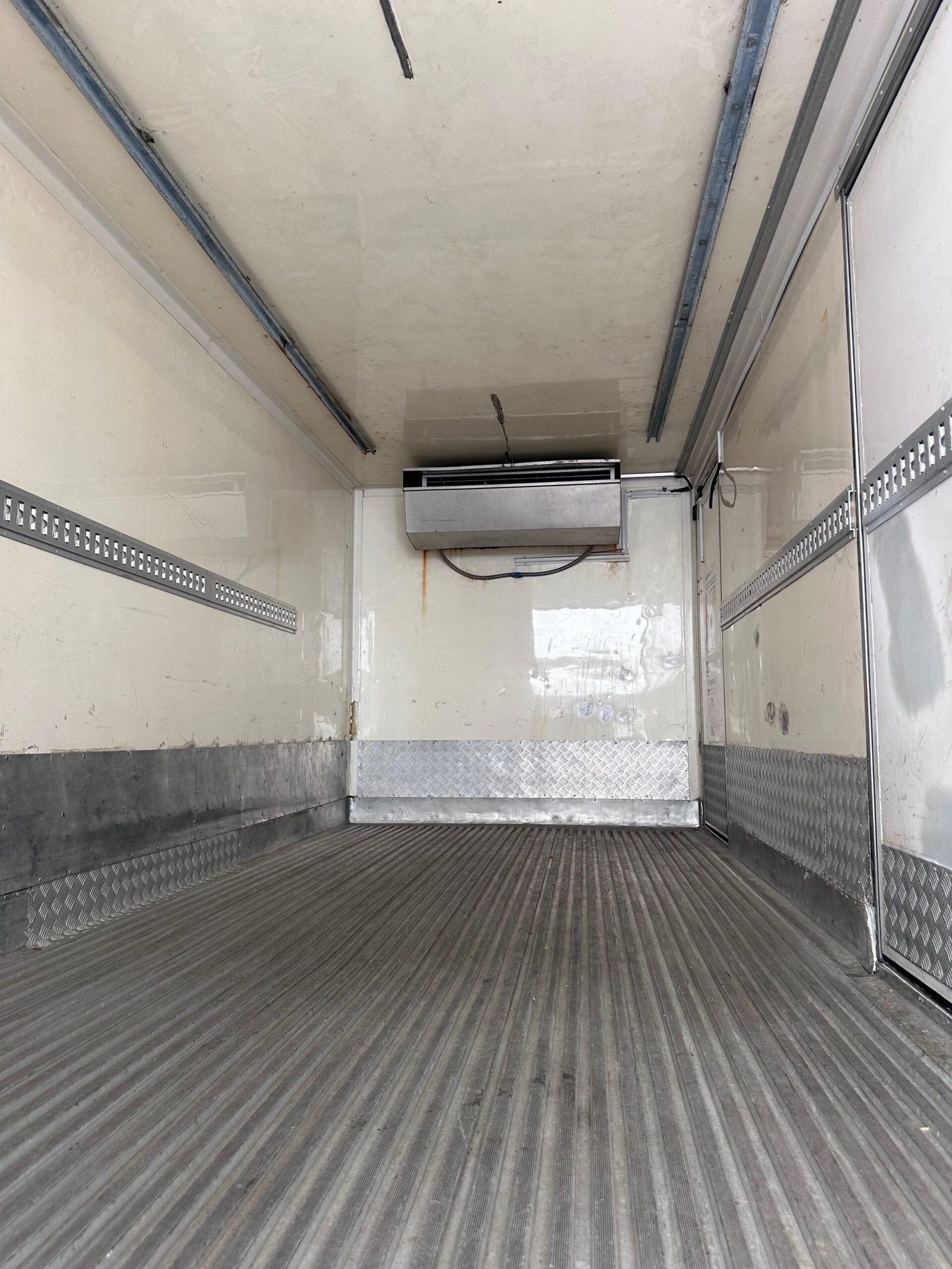 Accelo 1016 6×2 2016 Baú Refrigerado 5.20m Frigoking -10