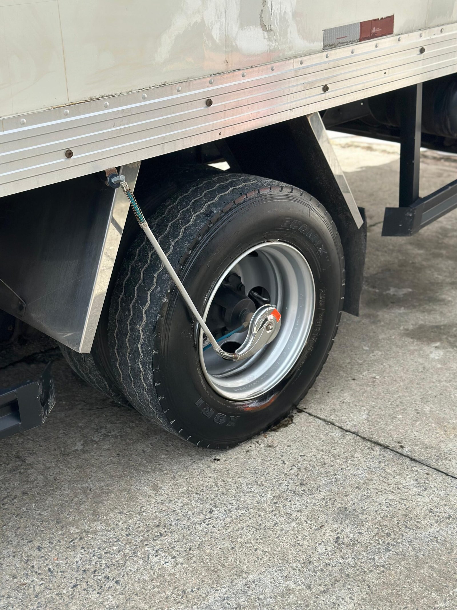 Accelo 1016 6×2 2016 Baú Refrigerado 5.20m Frigoking -10