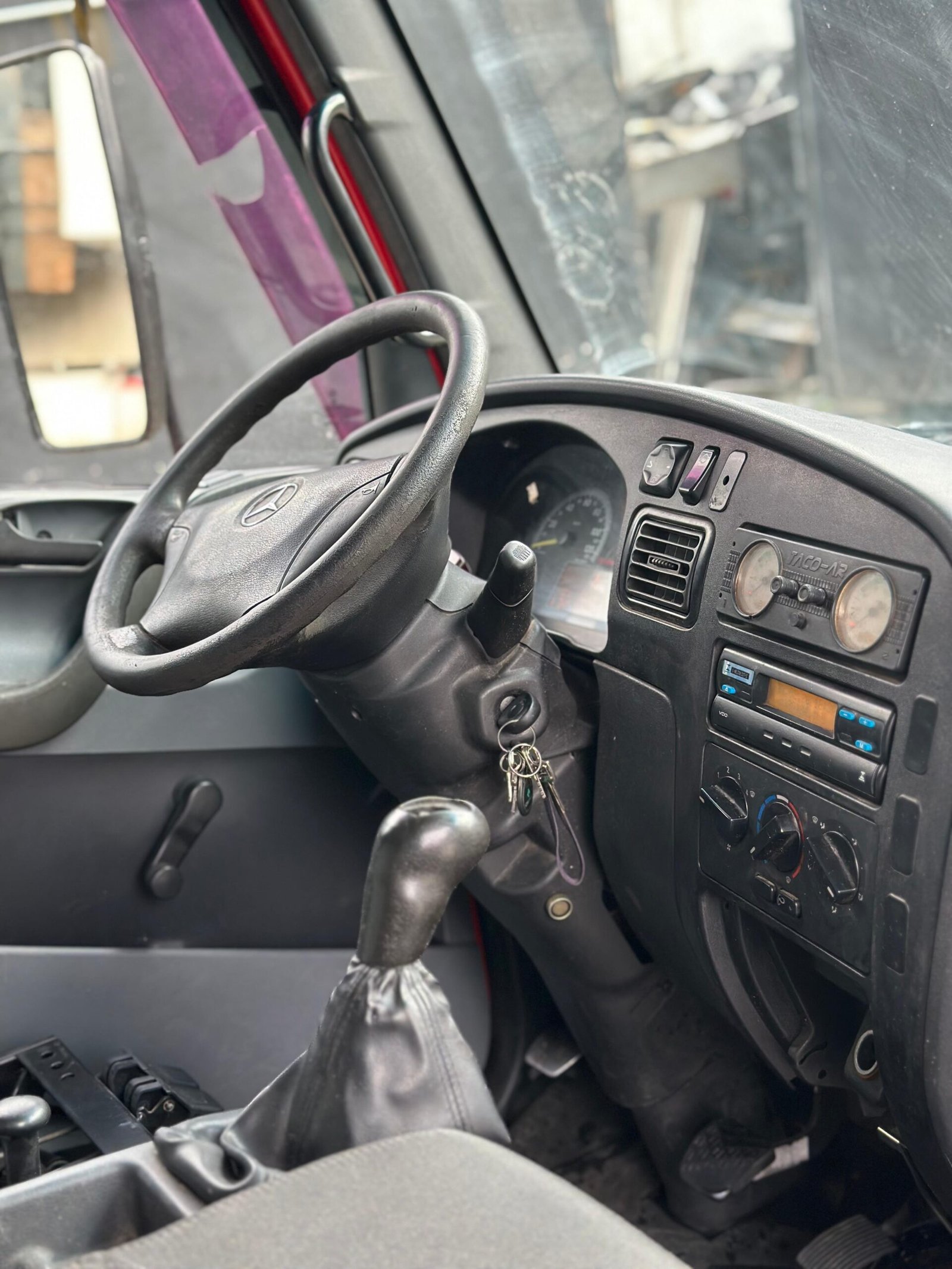 Accelo 1016 6×2 2016 Baú Refrigerado 5.20m Frigoking -10