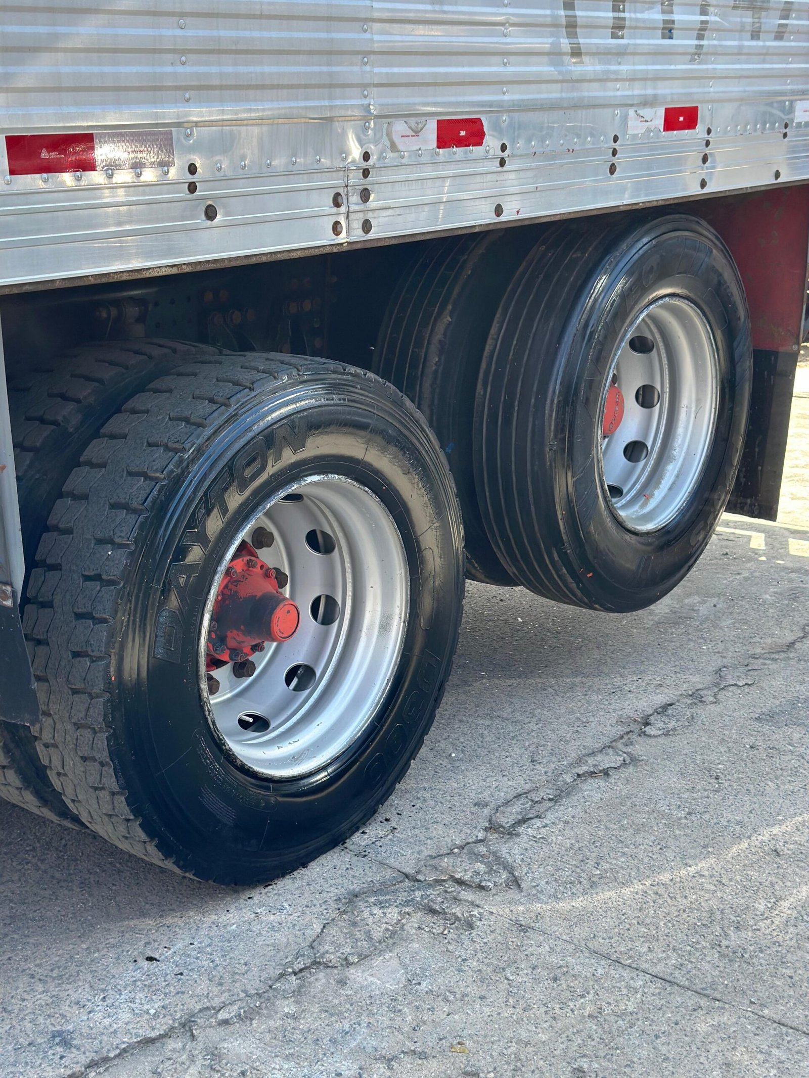 Scania P 250 6×2 2016 Automático / Baixo Km