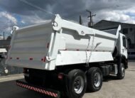 VW 31.330 6X4 2019 CAÇAMBA BASCULANTE