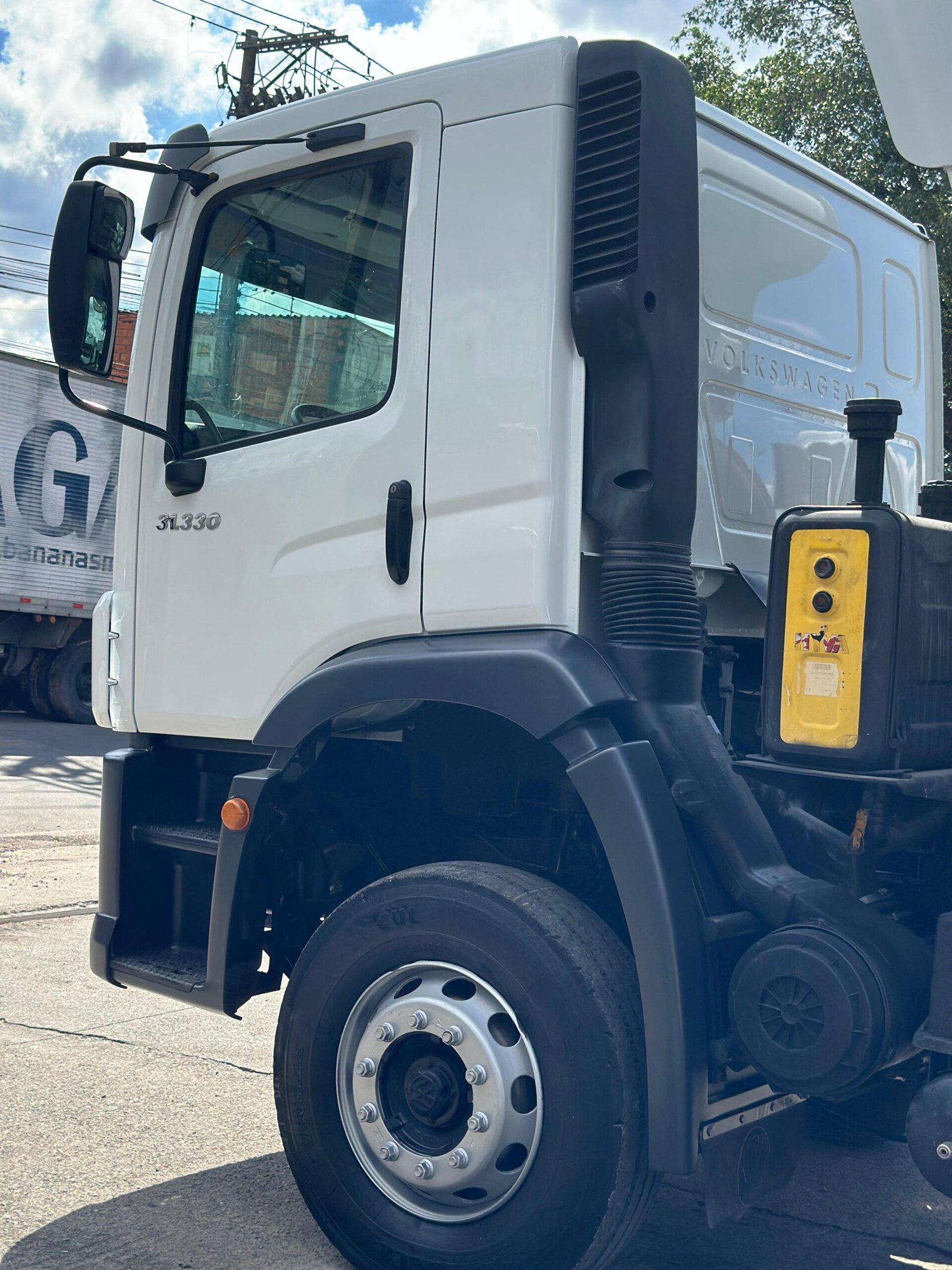 VW 31.330 6X4 2019 CAÇAMBA BASCULANTE