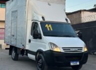 Iveco Daily 35S14 2011 Baú de 3.5M
