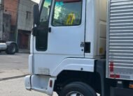 Ford Cargo 816S 4×2 2013 Baú 6,20M / Baixo Km