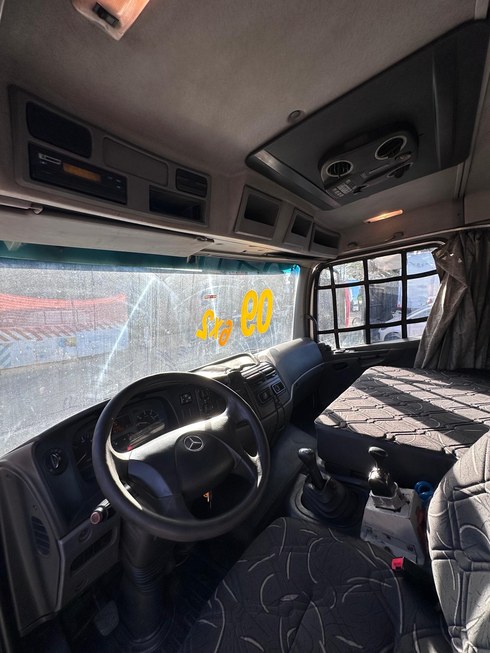 Atego 2425 6×2 2009 Sider de 8.70M x 3.10M