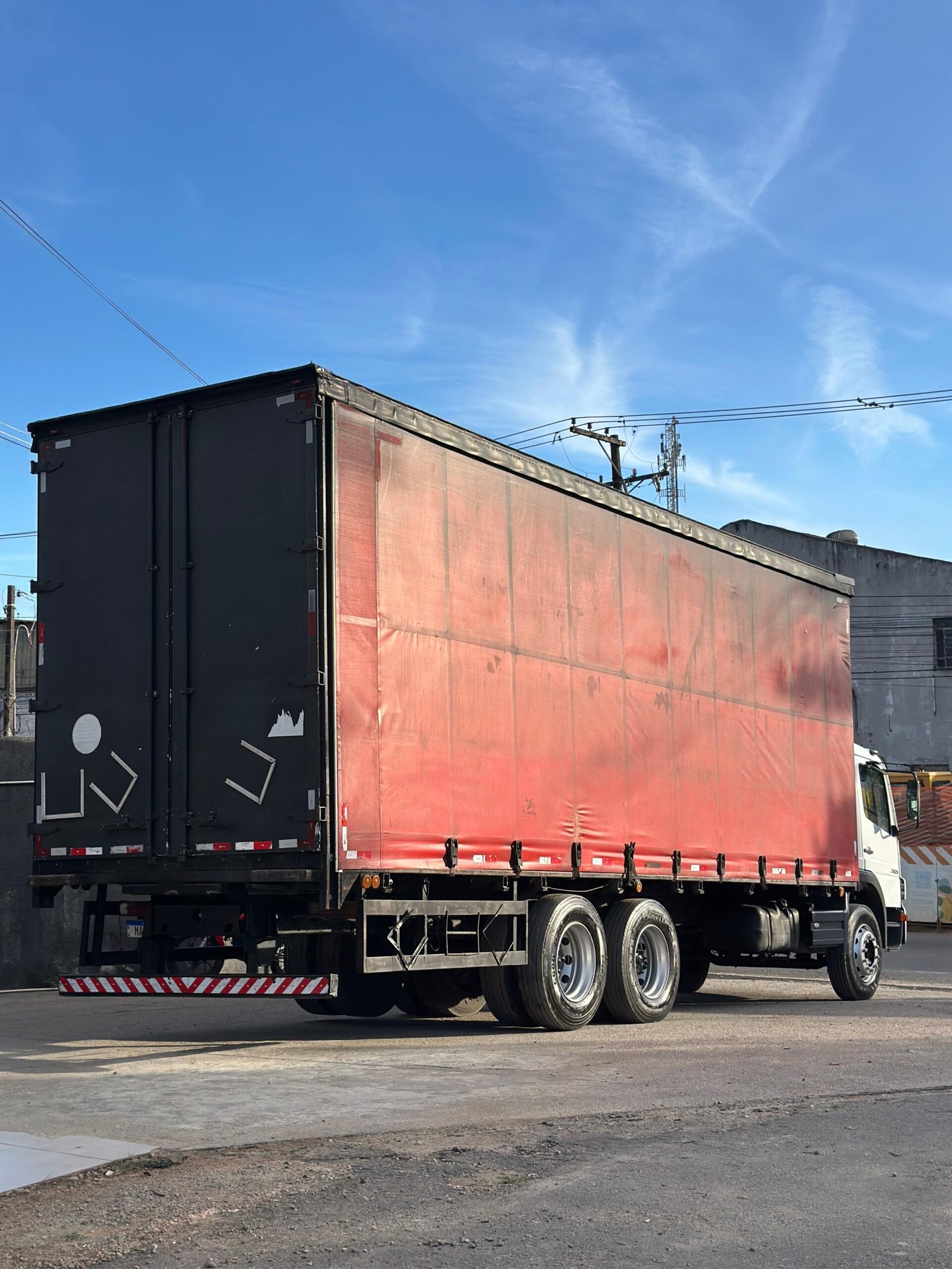 Atego 2425 6×2 2009 Sider de 8.70M x 3.10M