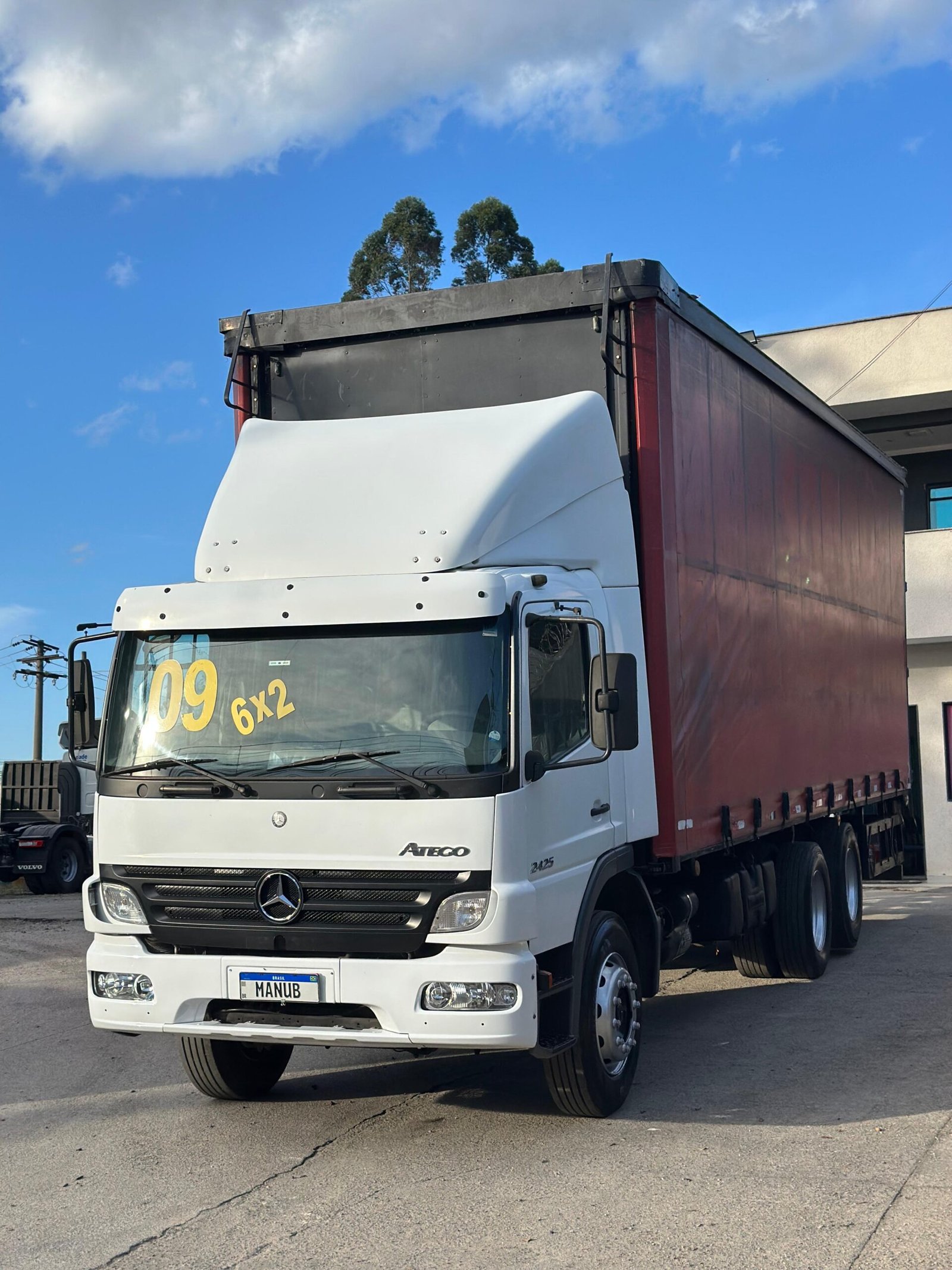 Atego 2425 6×2 2009 Sider de 8.70M x 3.10M