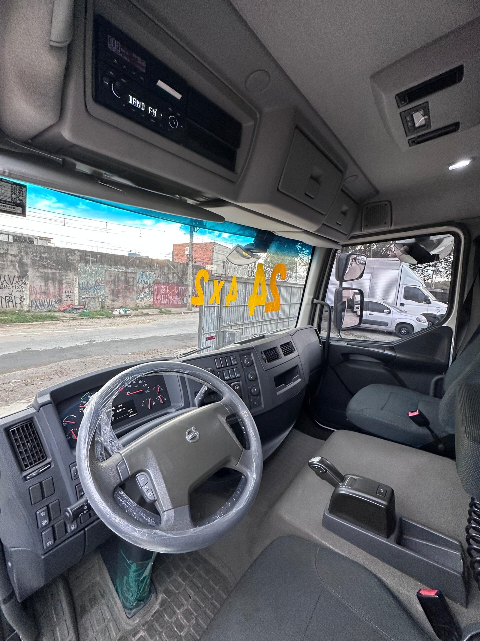 Volvo VM 360 4×2 2024