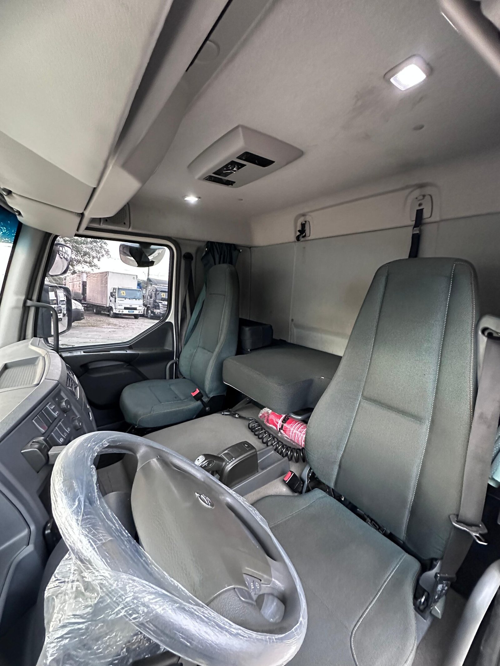 Volvo VM 360 4×2 2024