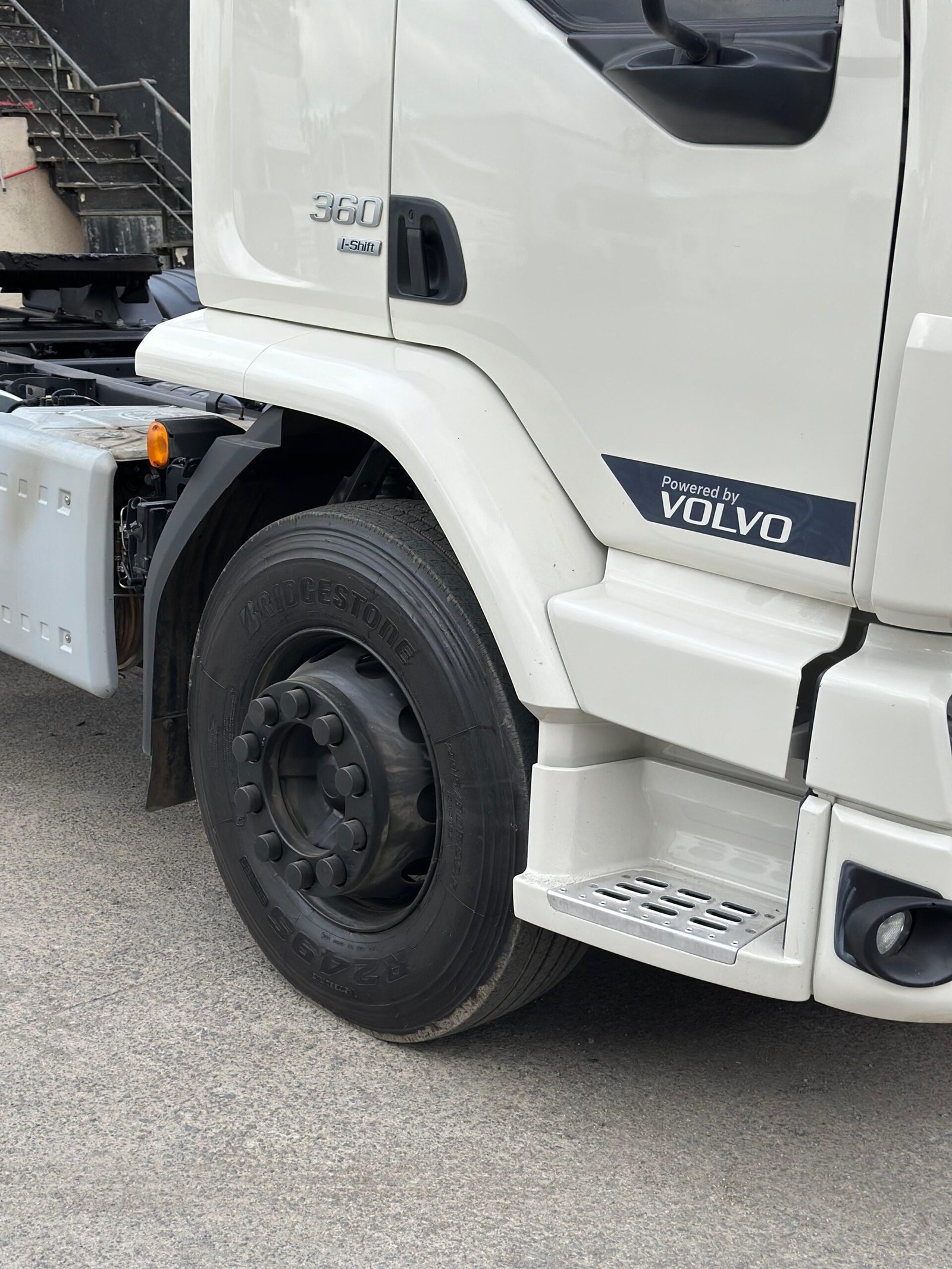 Volvo VM 360 4×2 2024