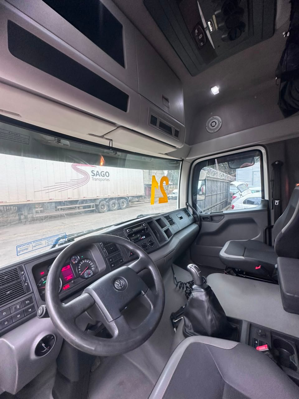 Vw 24280 6×2 2021 Teto Alto, Automático E Baú De 8.5m