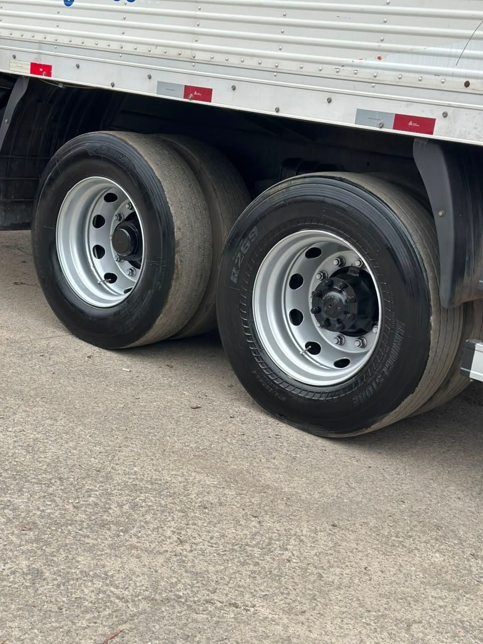 Vw 24280 6×2 2021 Teto Alto, Automático E Baú De 8.5m