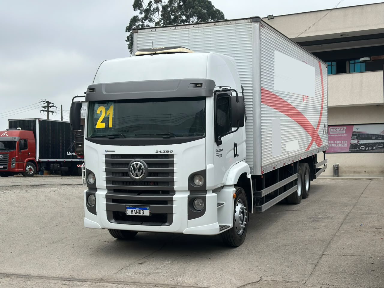 Vw 24280 6×2 2021 Teto Alto, Automático E Baú De 8.5m