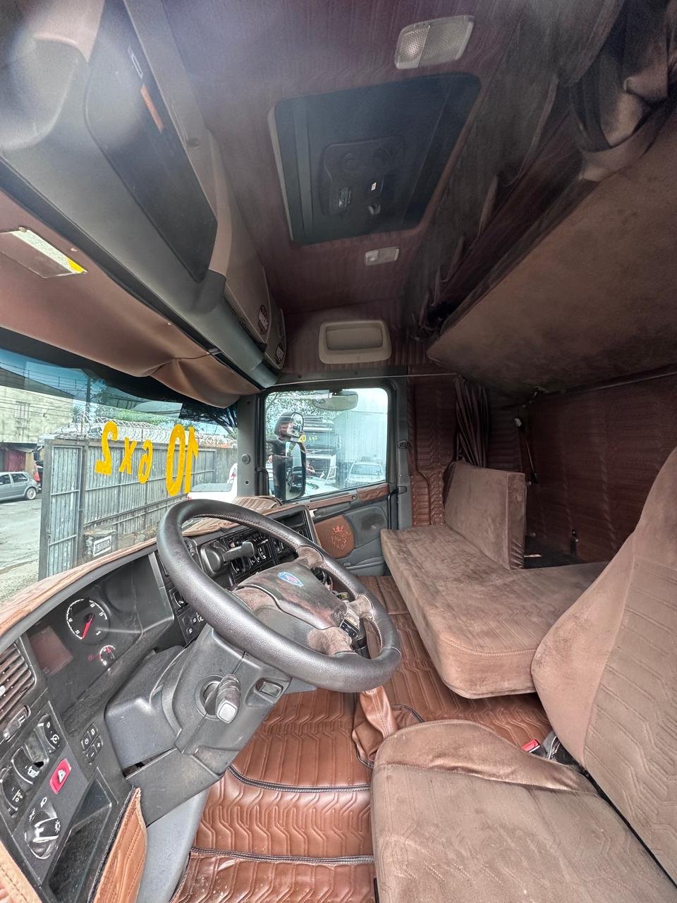 Scania R420 6×2 2010 Highline