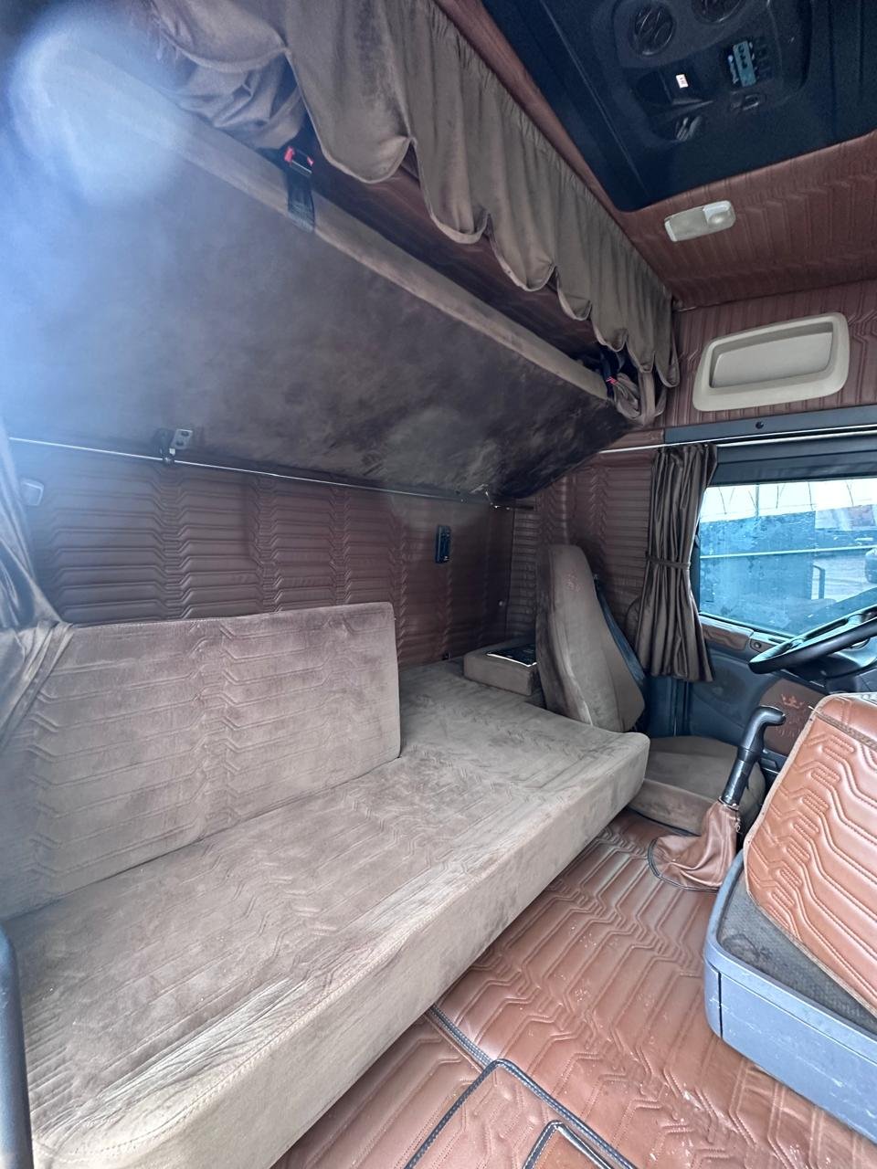 Scania R420 6×2 2010 Highline