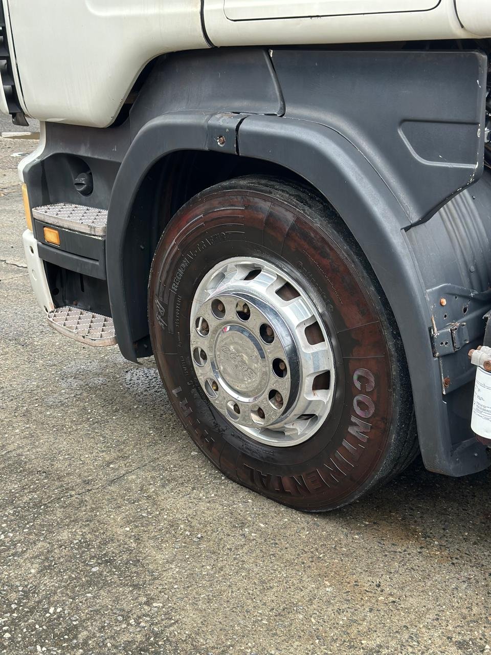 Scania R420 6×2 2010 Highline
