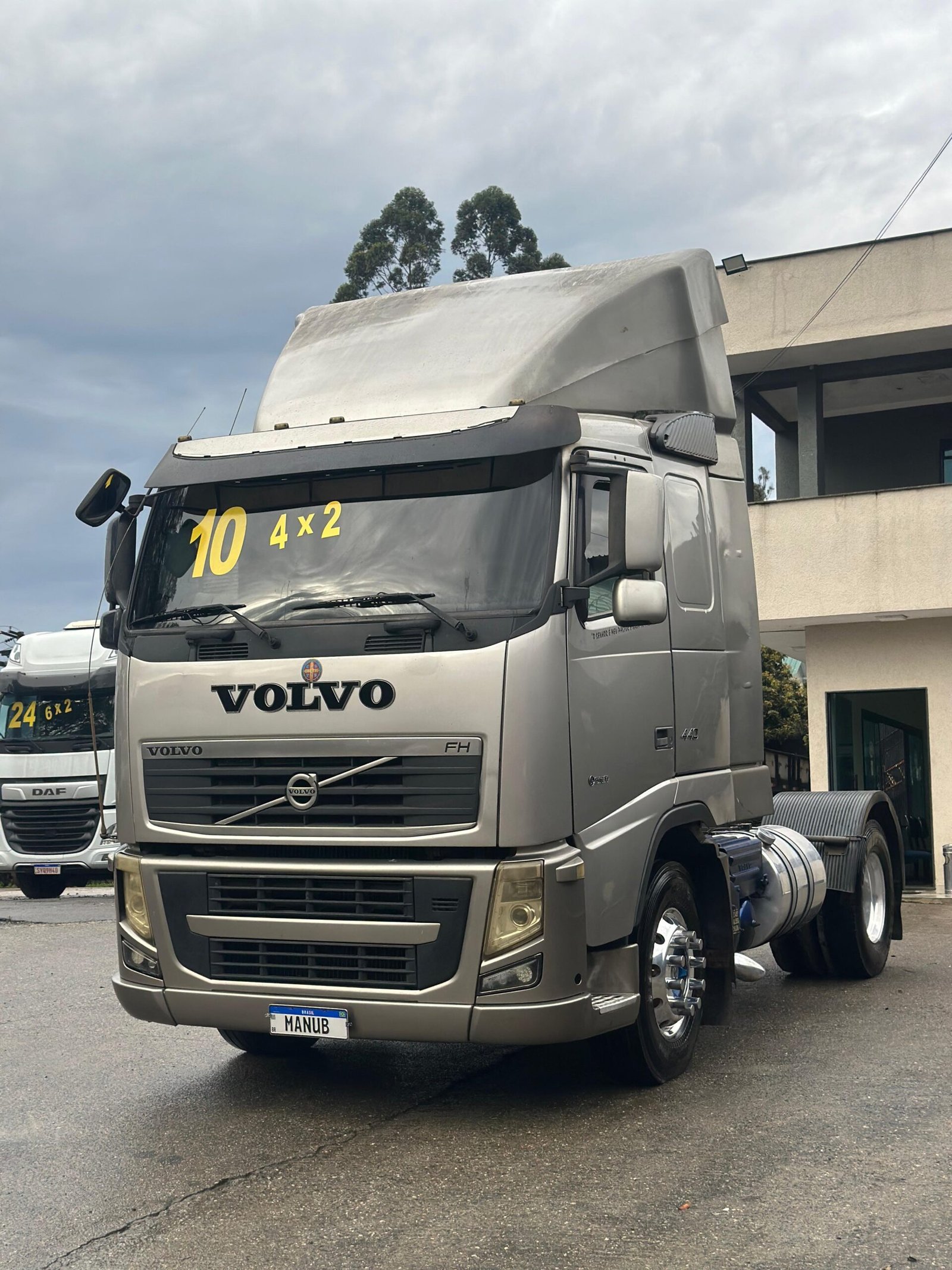 Volvo Fh 440 4×2 2010 Automático