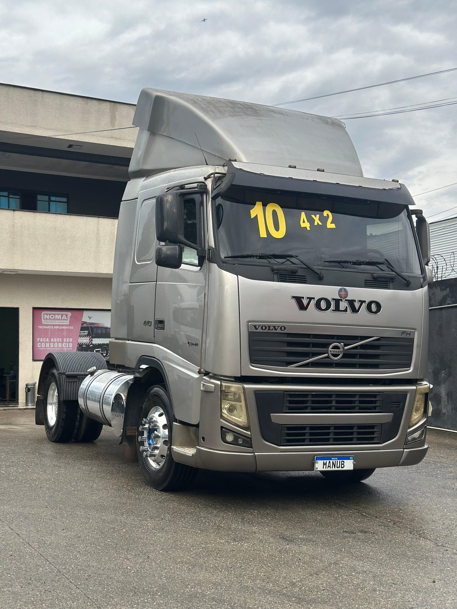 Volvo Fh 440 4×2 2010 Automático