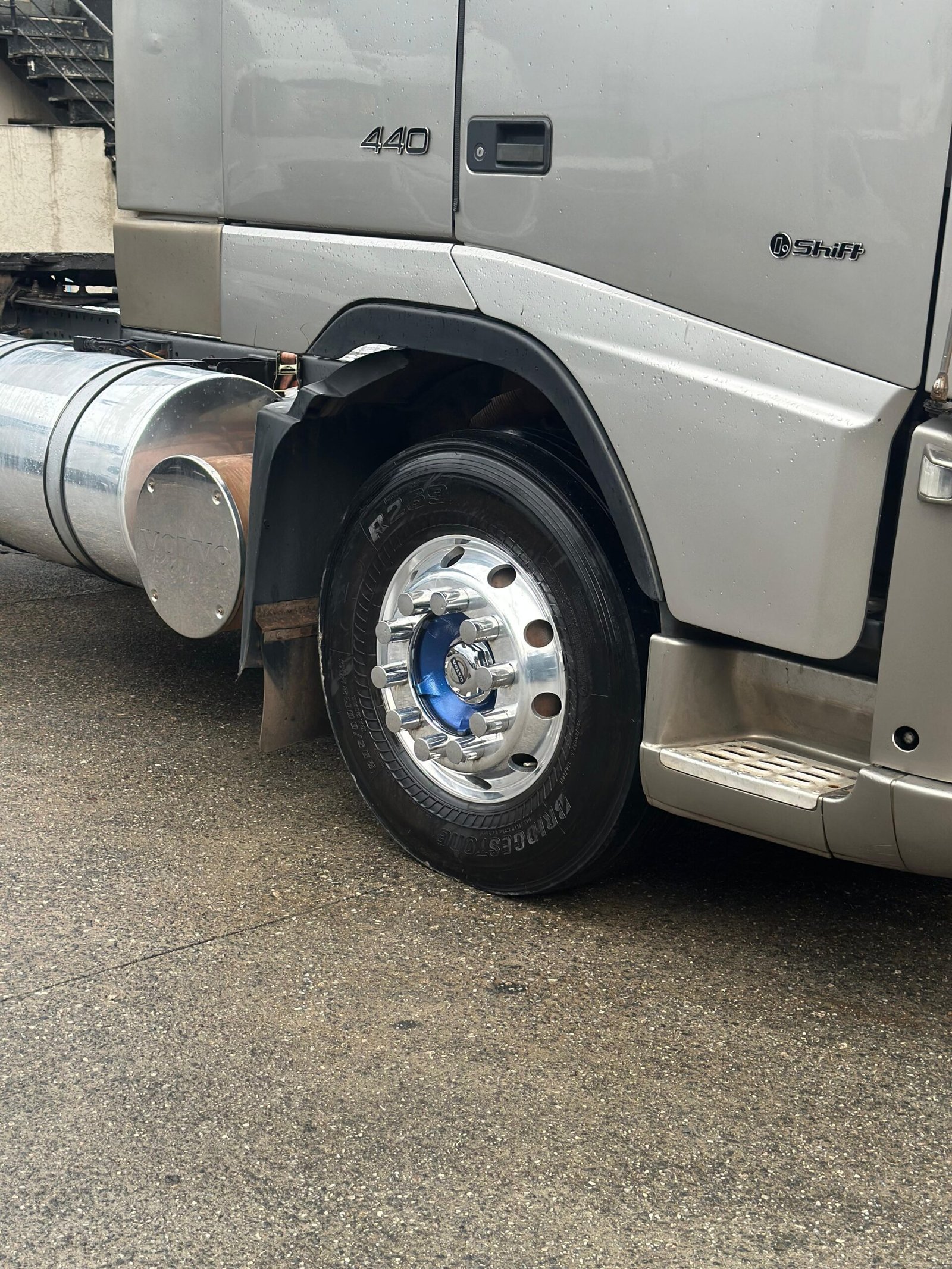 Volvo Fh 440 4×2 2010 Automático