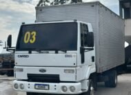 Ford Cargo 815 4×2 2003 Baú De 5.50m Caminhão 3/4