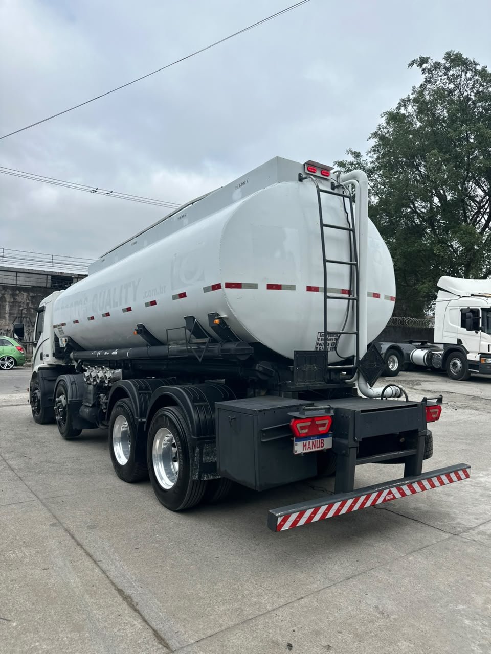 Volvo Vm 270 8×2 2012 Tanque 20 Mil Litros Caminhão Bitruck