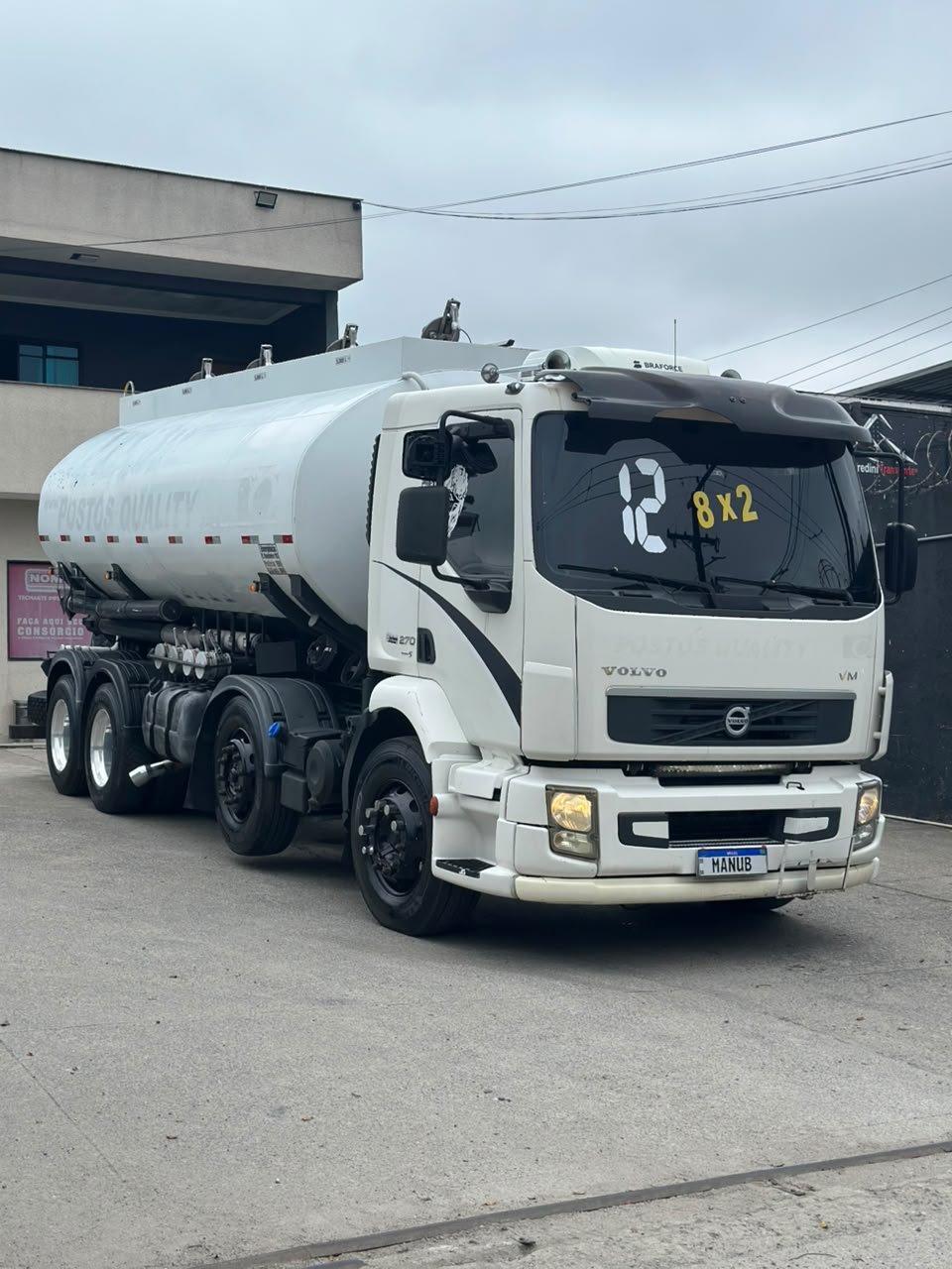 Volvo Vm 270 8×2 2012 Tanque 20 Mil Litros Caminhão Bitruck