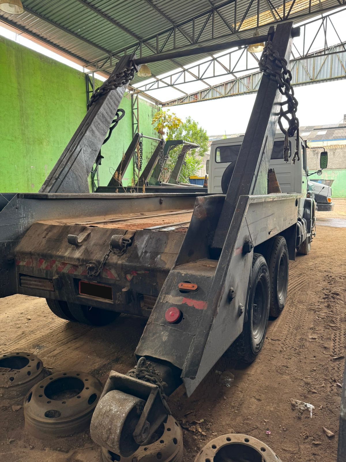 Mercedes-Benz 1618 6×2 1992 Poli Caçamba