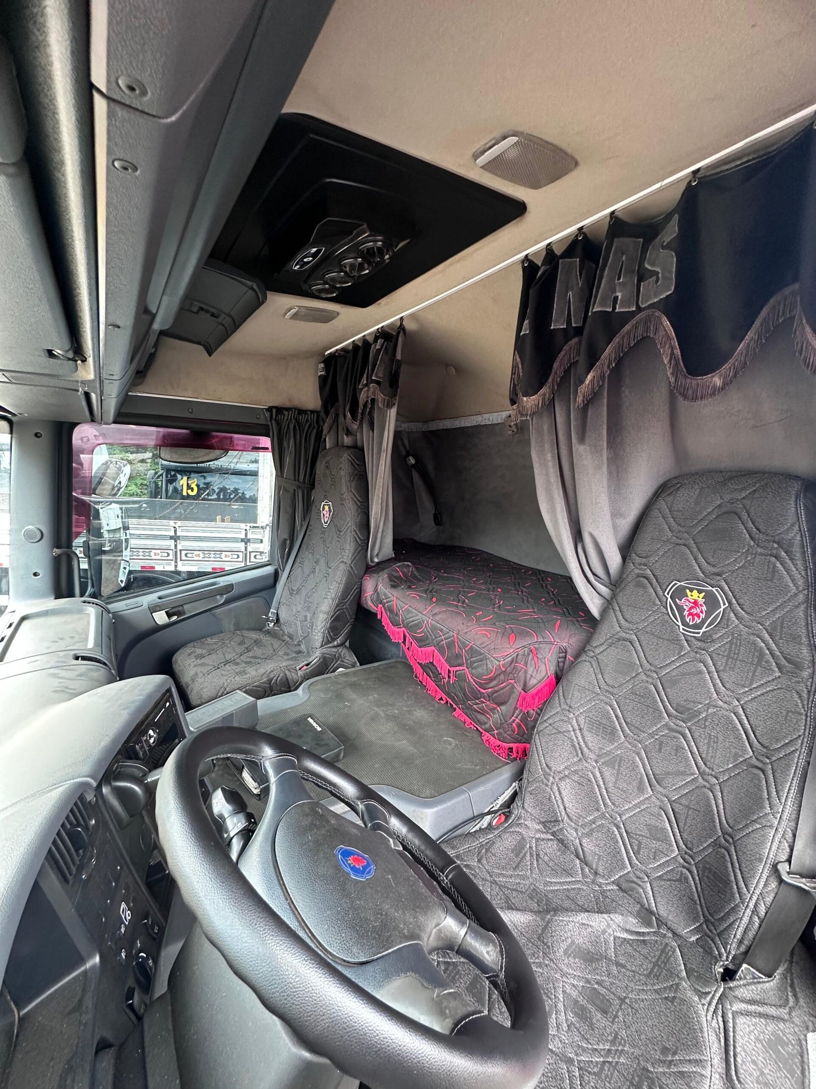 Scania P310 8×2 2018 Chassi De 10m / Motor Feito