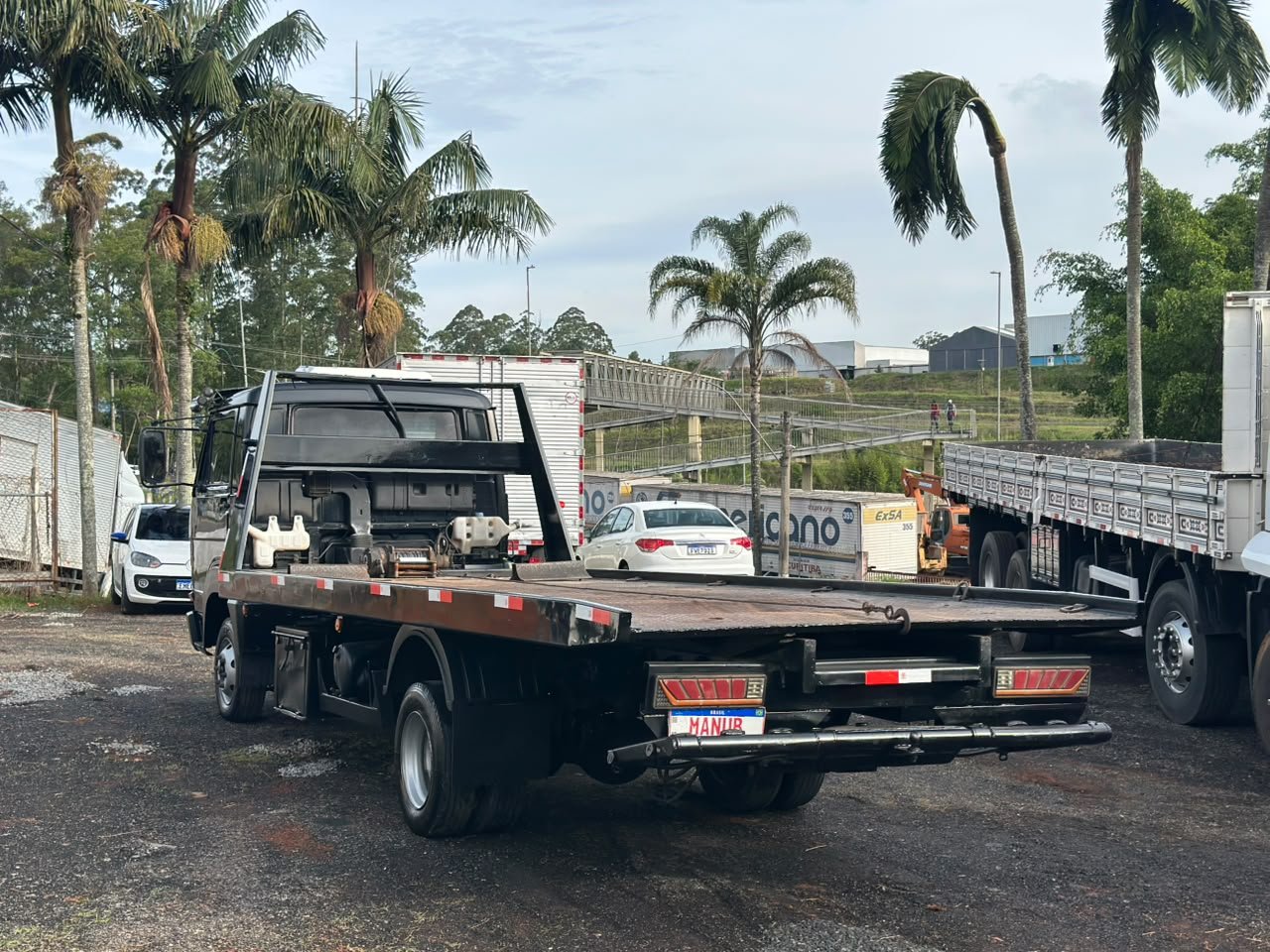Delivery 8150 4×2 2010 Guincho Plataforma De 6m