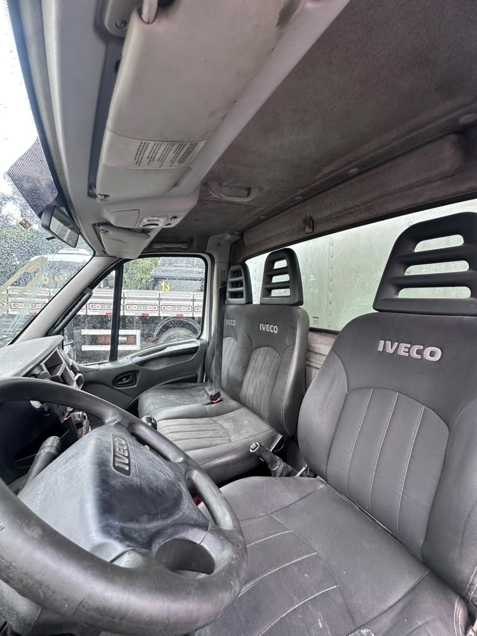 Iveco Daily Chasis 3.0 35S14 3750 Cab. Simples 2P