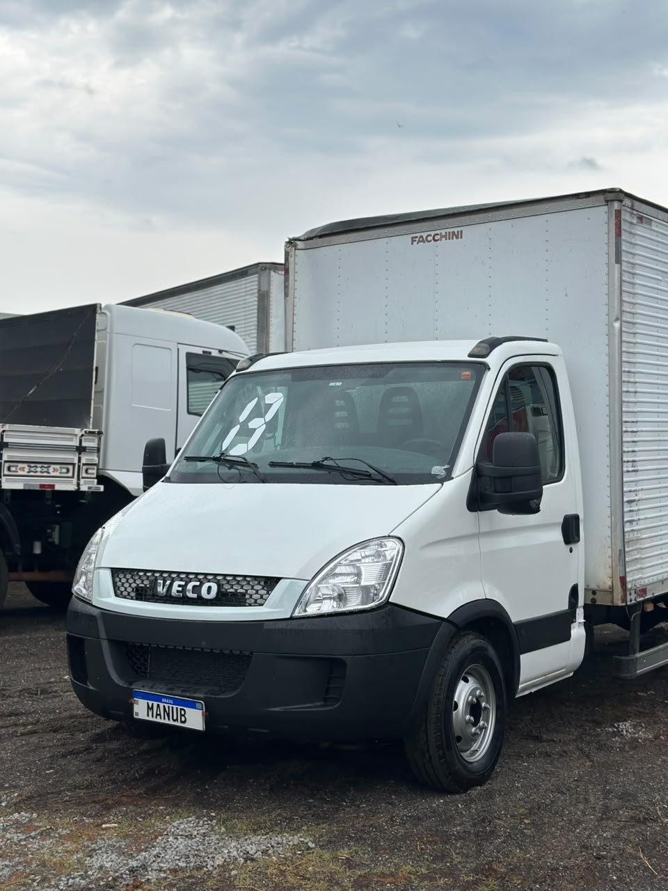 Iveco Daily Chasis 3.0 35S14 3750 Cab. Simples 2P