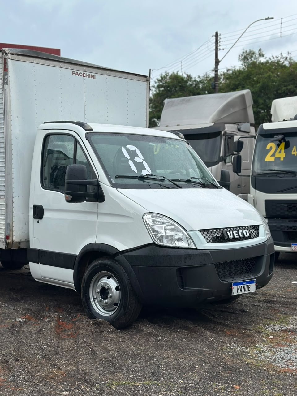 Iveco Daily Chasis 3.0 35S14 3750 Cab. Simples 2P